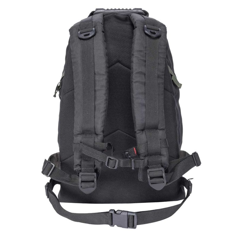 mochila-uso-diario-crampon-29-litros-verde-c-preto-trilhas-e-rumos-z4