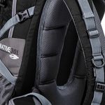 mochila-cargueira-mormaii-native-30litros-para-camping-preta-e-cinza-l5