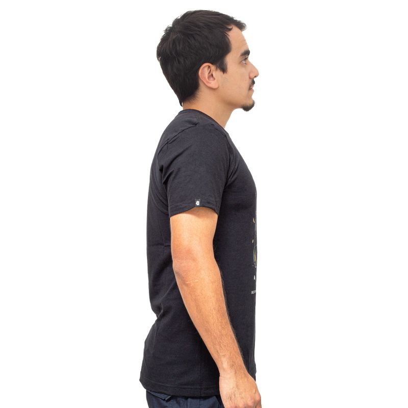 camiseta-t-shirt-concept-pin-invictus-z4